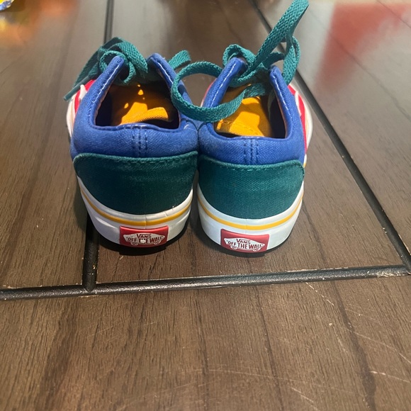Vans toddler shoes - Picture 2 of 4